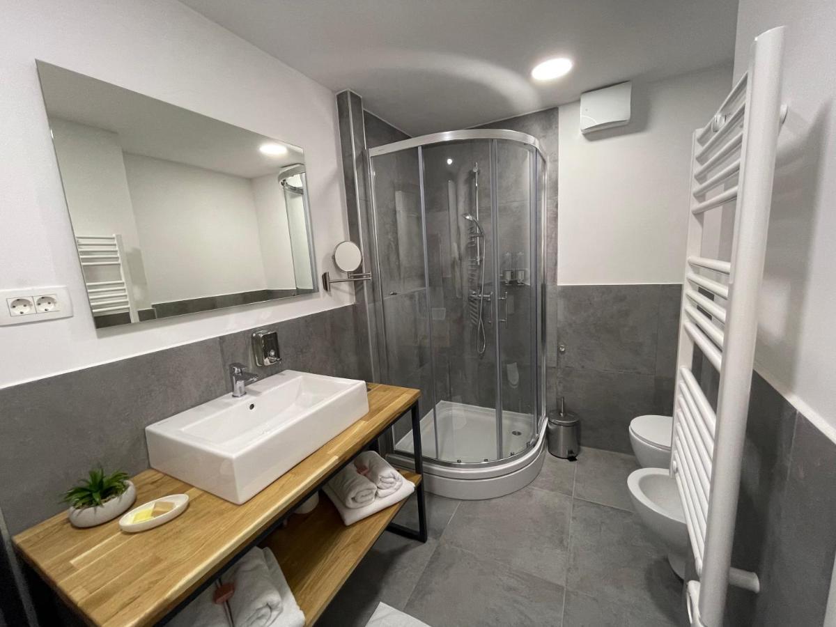 Apartments Porta Maggiore Копер Екстериор снимка