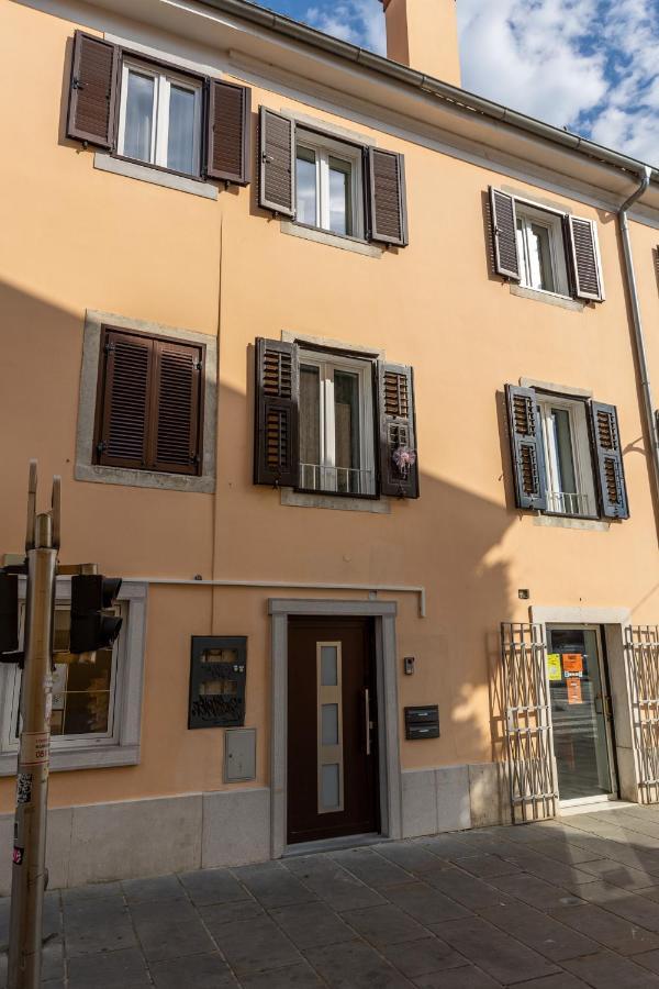 Apartments Porta Maggiore Копер Екстериор снимка