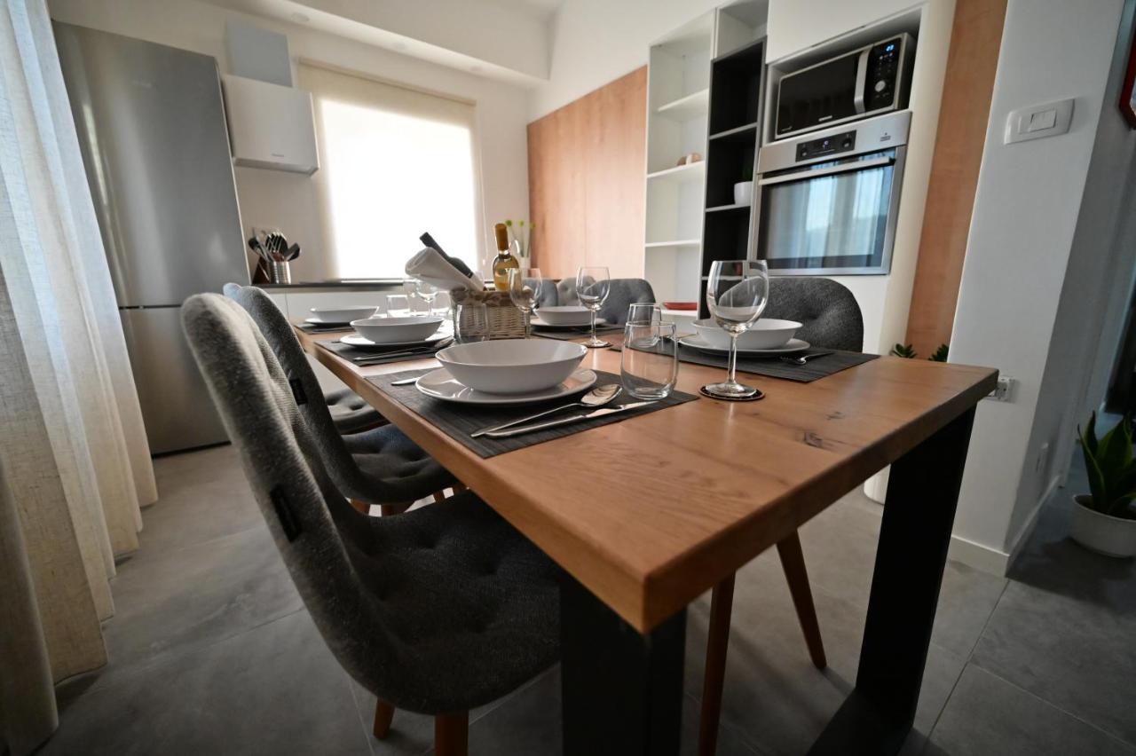 Apartments Porta Maggiore Копер Екстериор снимка