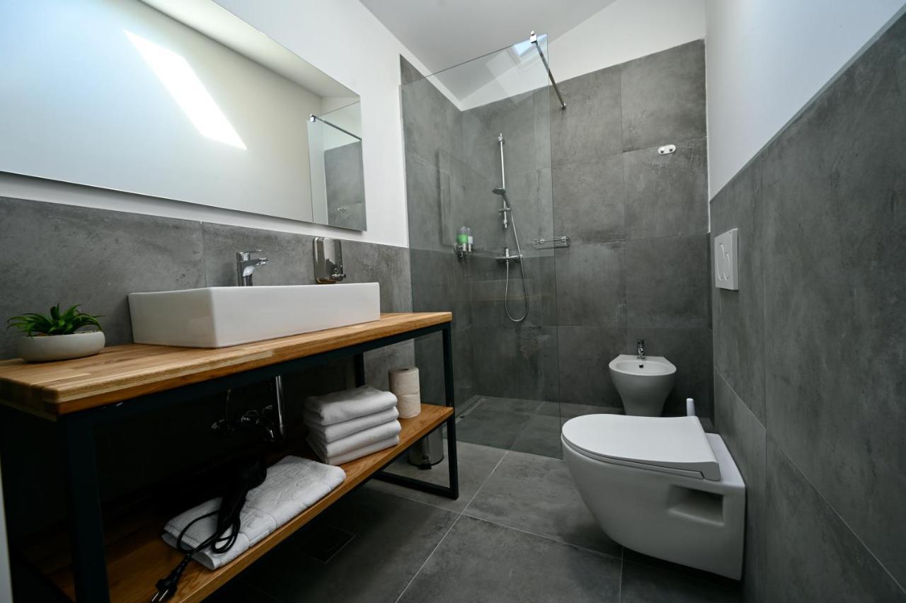 Apartments Porta Maggiore Копер Екстериор снимка
