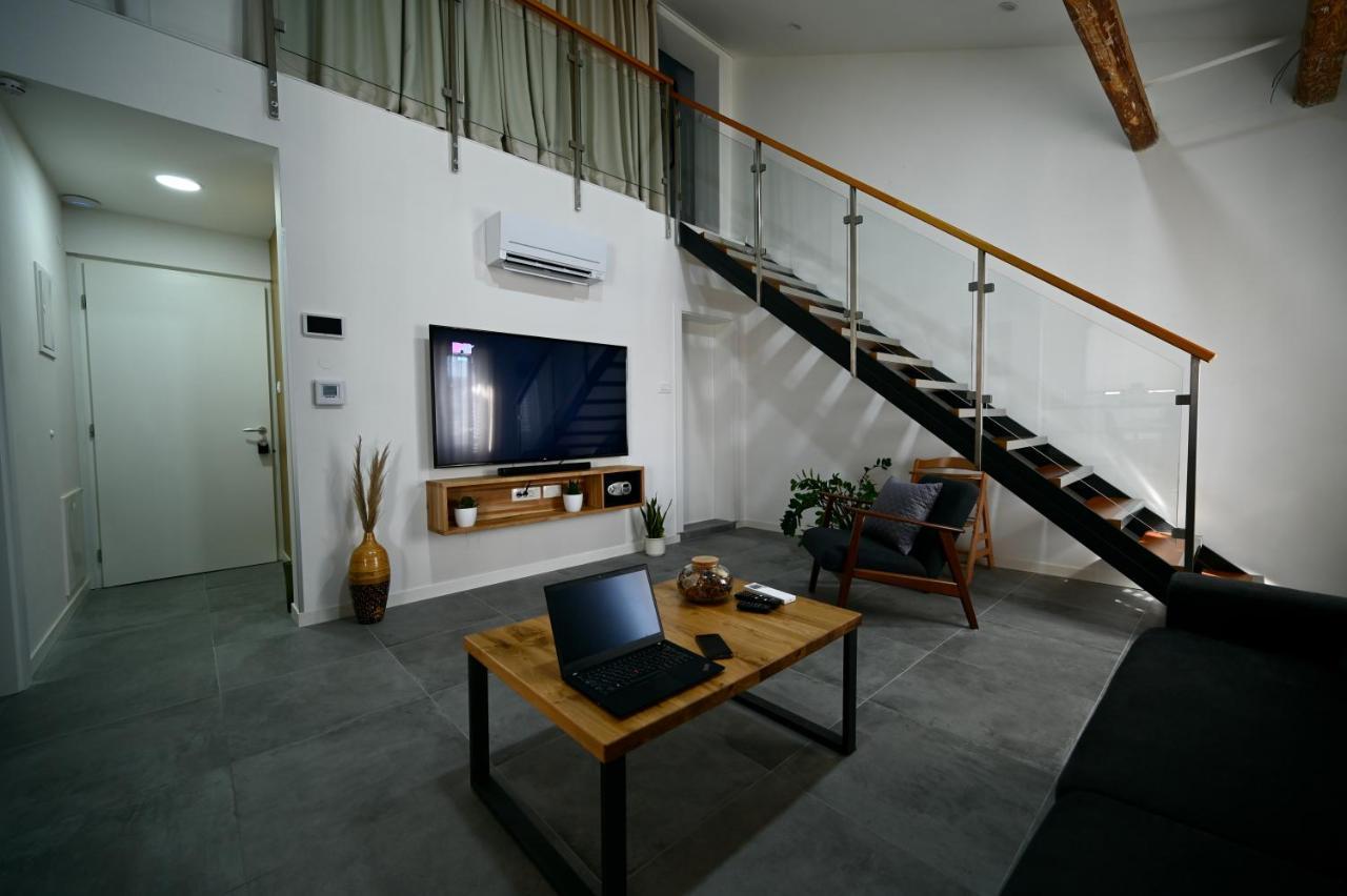 Apartments Porta Maggiore Копер Екстериор снимка