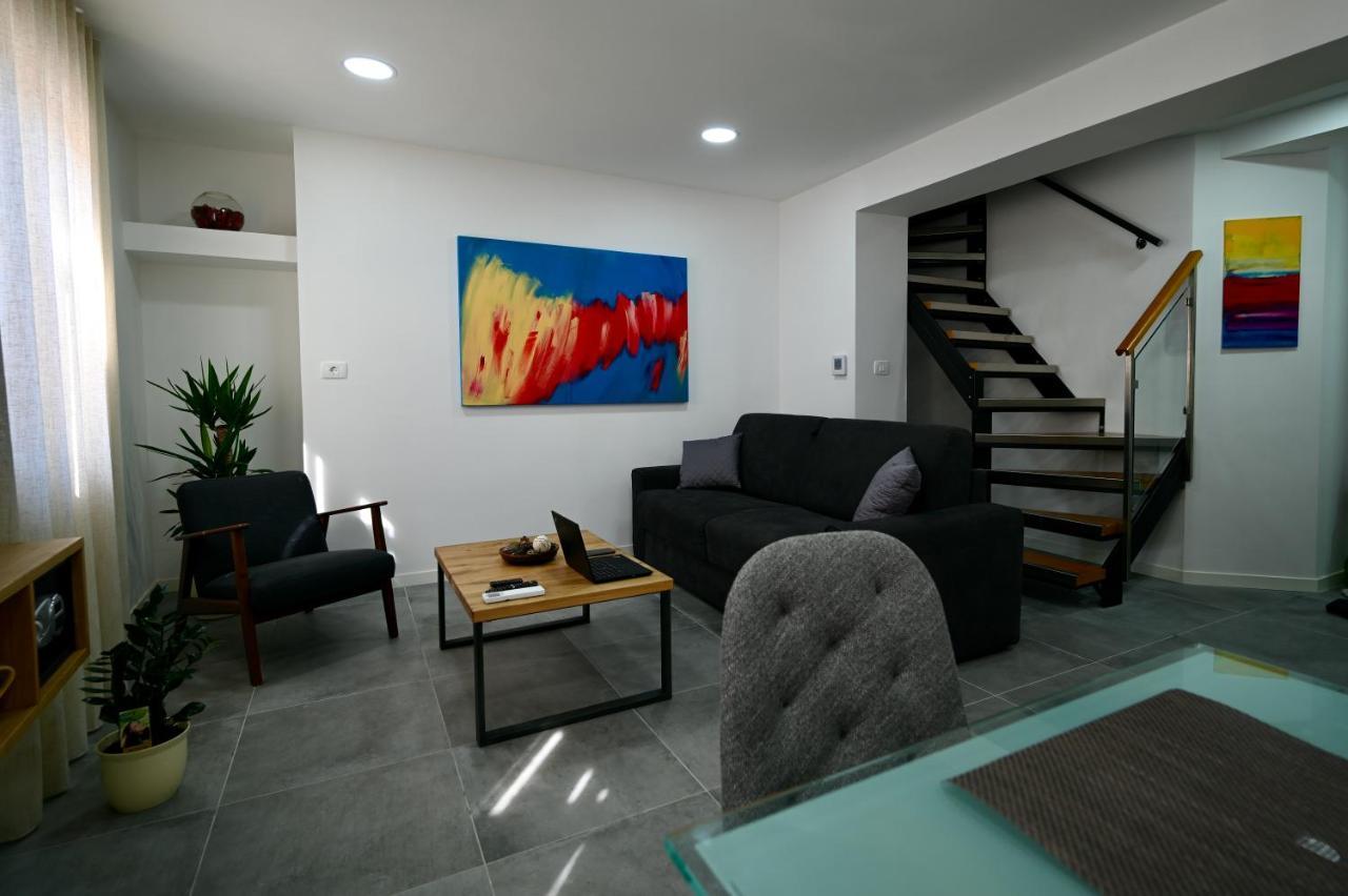 Apartments Porta Maggiore Копер Екстериор снимка