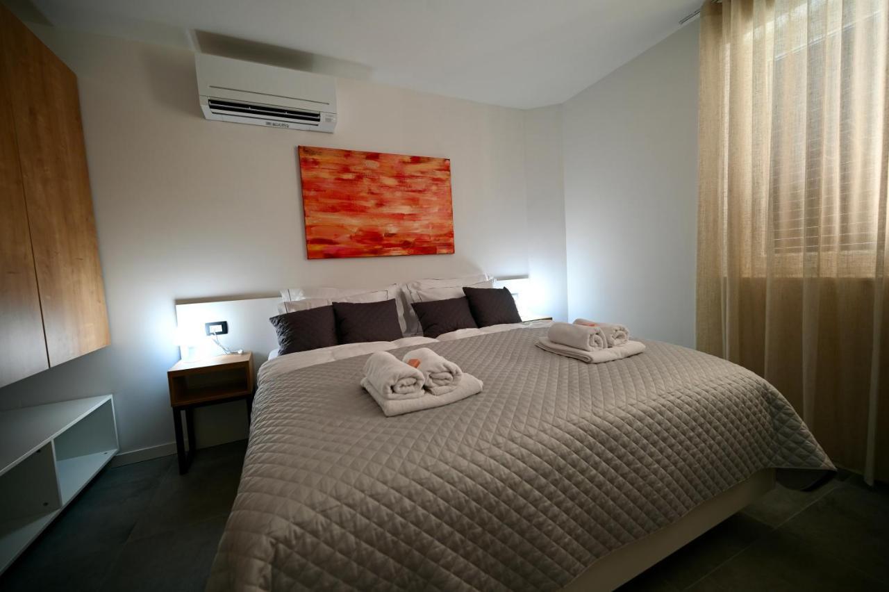 Apartments Porta Maggiore Копер Екстериор снимка