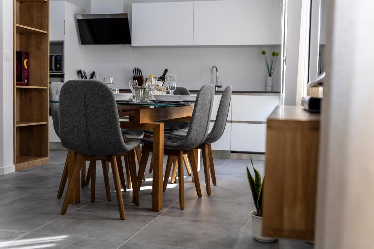 Apartments Porta Maggiore Копер Екстериор снимка